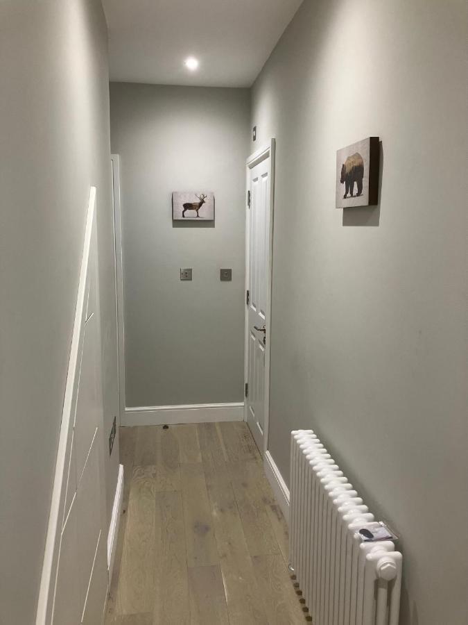 Spectacular 2 Bed Apartment With Lovely Terrace - 1 The Southwell لندن المظهر الخارجي الصورة